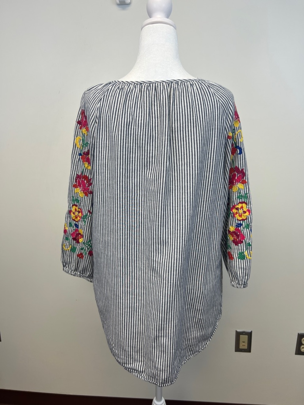 Westport Navy White Striped Embroidered Flowers Long Sleeve Top Boho Chic XL - Picture 4 of 10